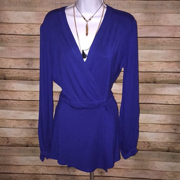 MOON & SKY- Halifax Cross Front Tie Knit Top - Picture 4 of 8